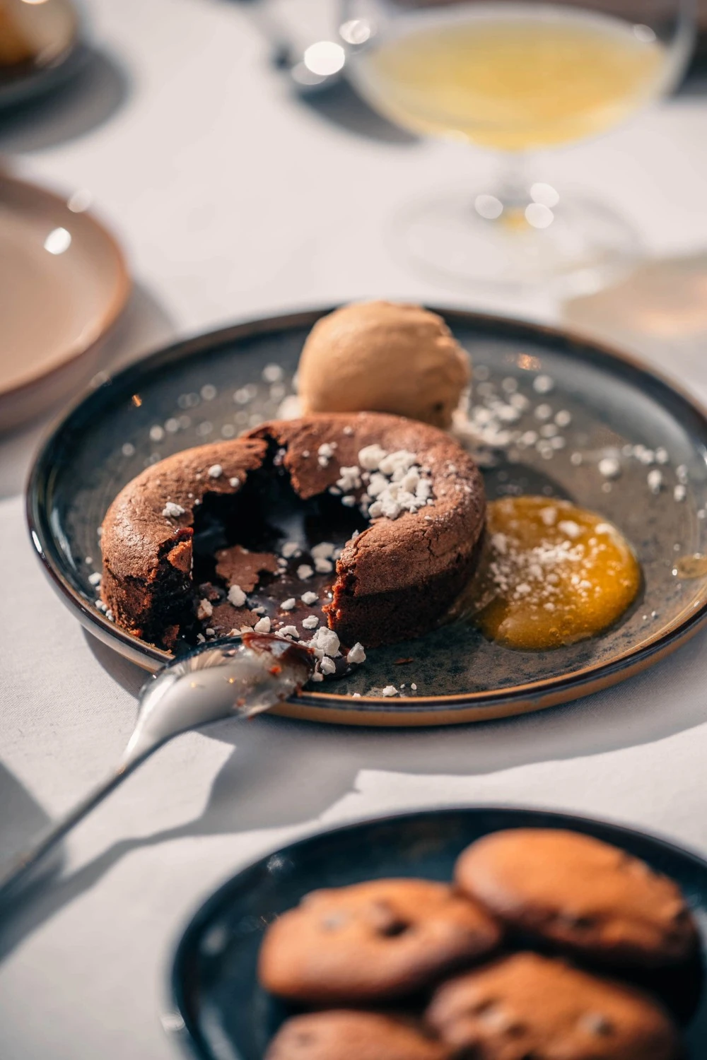 Moelleux to share met gezouten karamelijs en garnituur